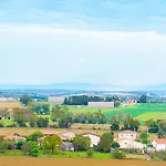 Propriete Le Monneton Bed & Breakfast 3*