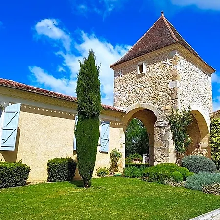 Propriété Le Monneton Bed and breakfast