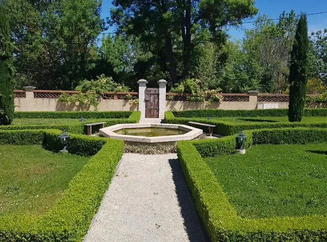 Propriete Le Monneton Bed and Breakfast Sainte-Christie