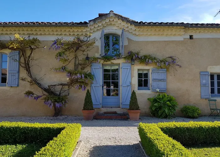 Bed and Breakfast Propriete Le Monneton 3*