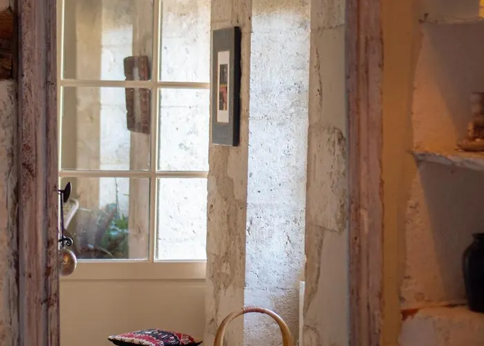 Propriete Le Monneton Bed and Breakfast 3*